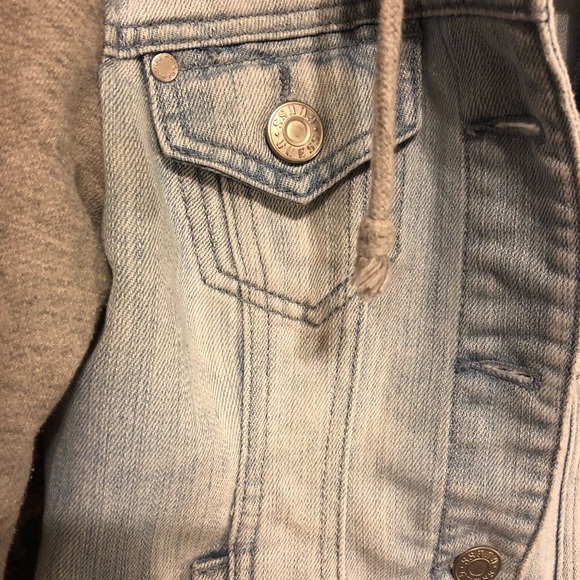 Jean Jacket - Picture 2 of 5